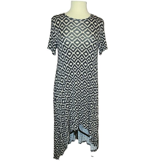 sola la fe Small High-Low Short Sleeve Dress - Picture 2 of 4
